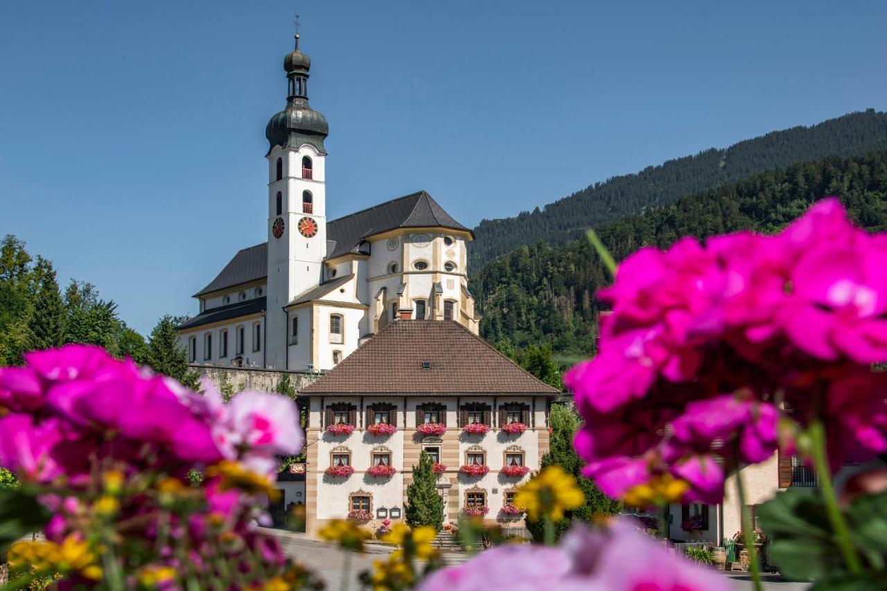 Gasthof Loewen Hotel Schruns Buitenkant foto